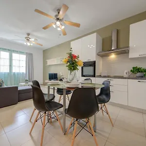 Azure Haven - And Penthouse By Shortletsmalta , Gzira Malta