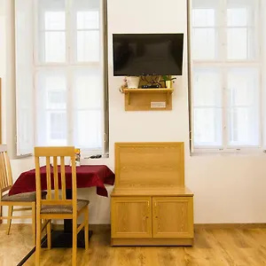 Authentic Akacfa Apartamento