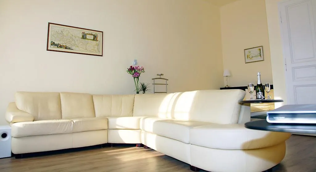 Classic Central Apartment Budapest